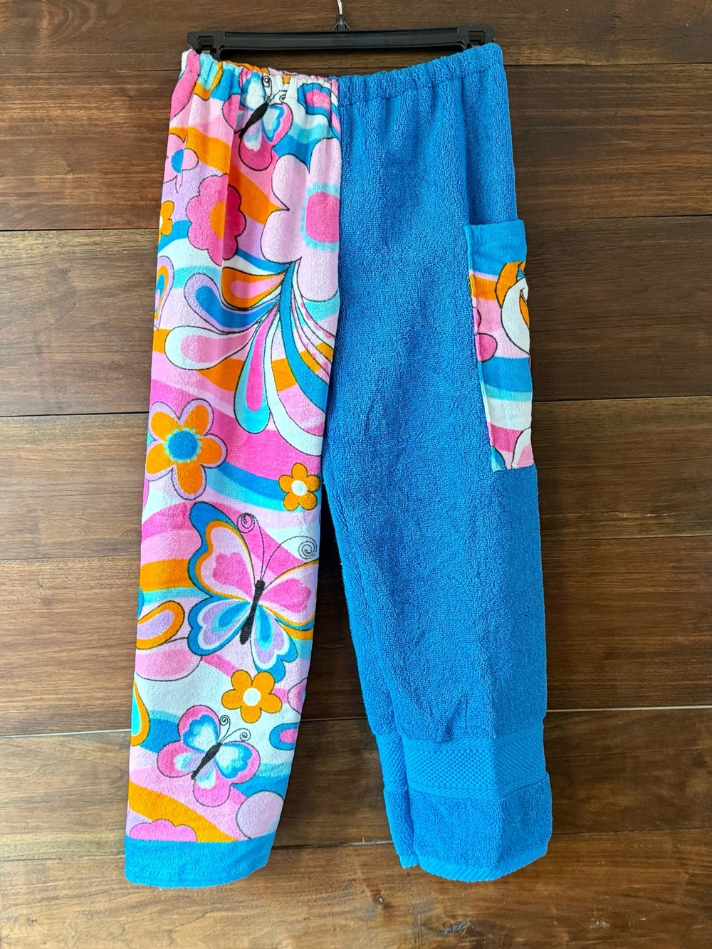 Towel pants groovy flowers